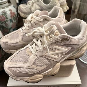 New Balance Women's Cream/Tan 9060 Lifestyle Sneakers